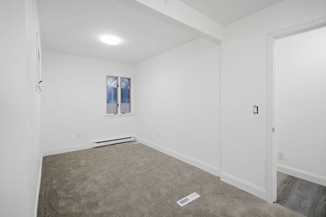 25 Pheland St, Springfield, MA 01109