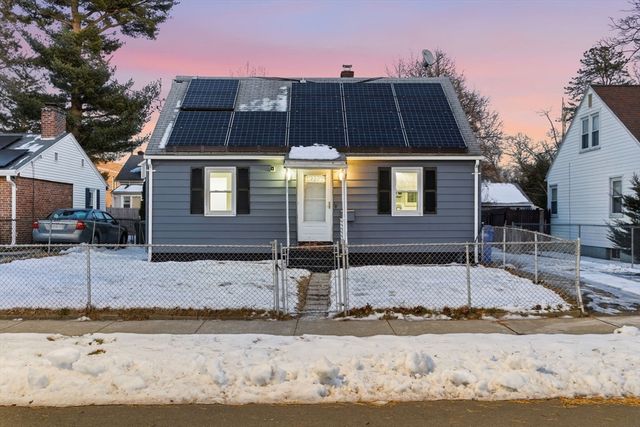 25 Pheland St, Springfield, MA 01109