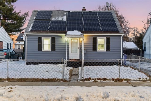 25 Pheland St, Springfield, MA 01109