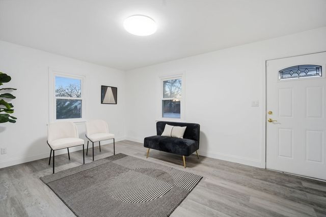 25 Pheland St, Springfield, MA 01109