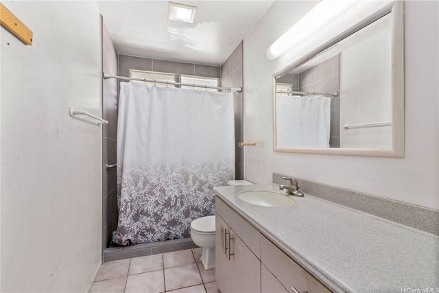 46-353 Kahuhipa Street, Kaneohe, HI 96744