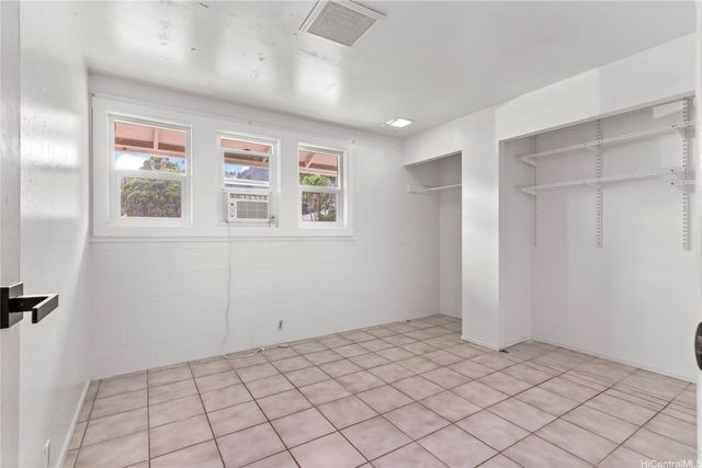 46-353 Kahuhipa Street, Kaneohe, HI 96744