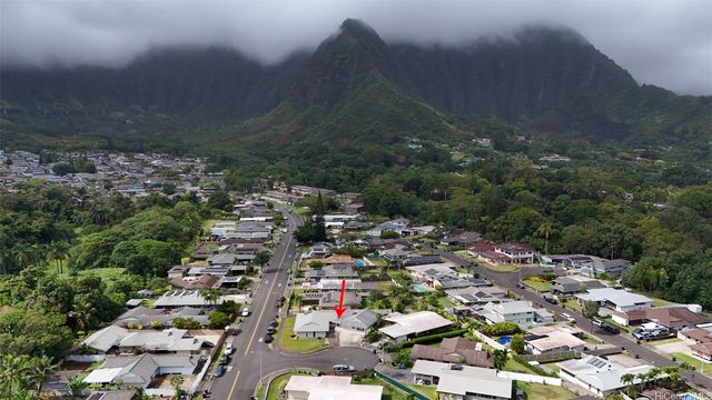 46-353 Kahuhipa Street, Kaneohe, HI 96744