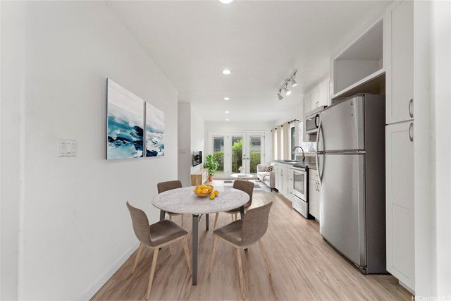 46-353 Kahuhipa Street, Kaneohe, HI 96744