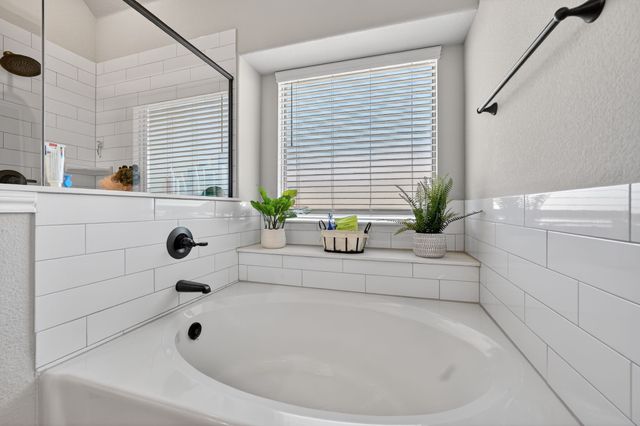 12520 Eagles Bluff, Godley, TX 76044