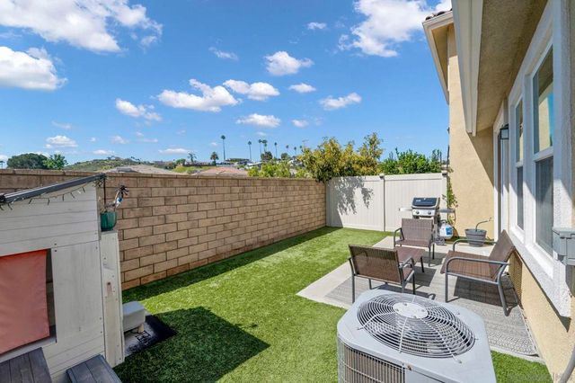 8610 Sage Shadow Dr, Lakeside, CA 92040