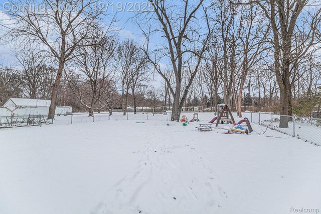 6191 Rawsonville Road, Van Buren Charter Township, MI 48111