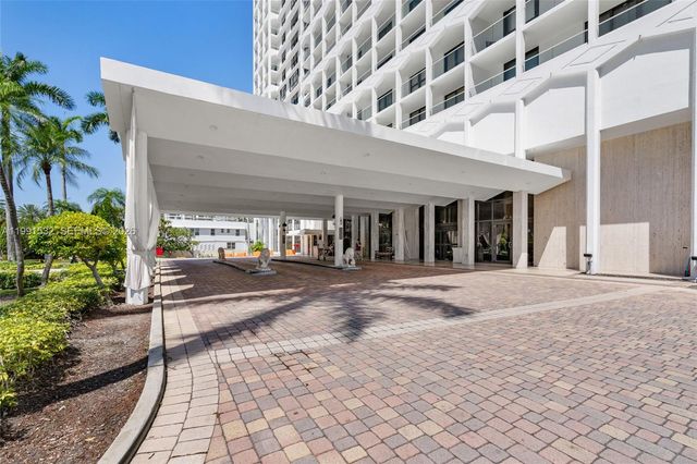 9801 Collins Ave 5R, Bal Harbour, FL 33154