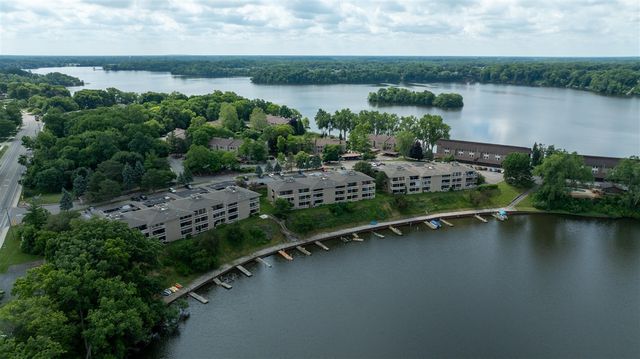 873 Cliffs Drive 105, Ypsilanti, MI 48198