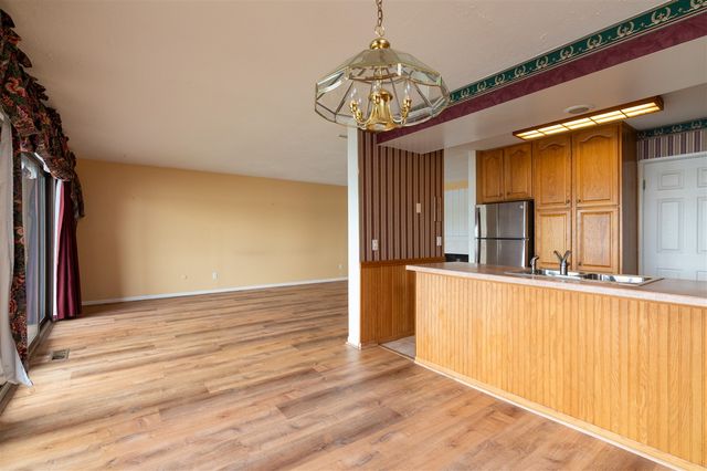 873 Cliffs Drive 105, Ypsilanti, MI 48198