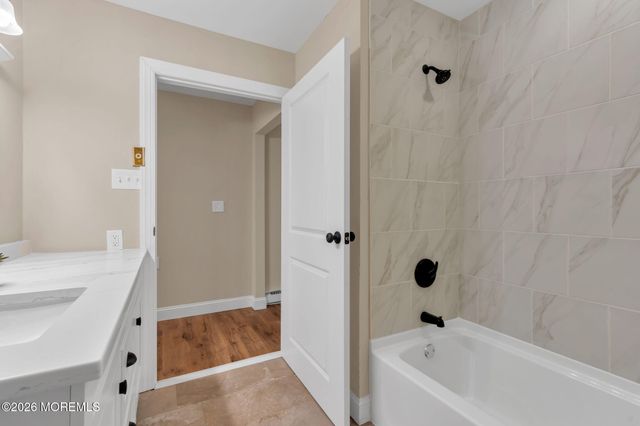 598B Lake Point Drive, Lakewood, NJ 08701