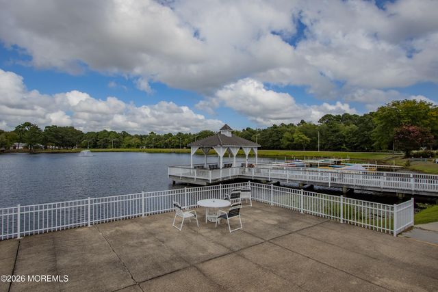 598B Lake Point Drive, Lakewood, NJ 08701