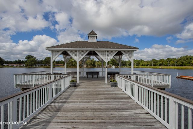 598B Lake Point Drive, Lakewood, NJ 08701