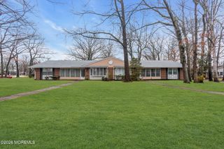 598B Lake Point Drive, Lakewood, NJ 08701