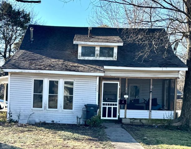 1119 S Madison Street, Jonesboro, AR 72401