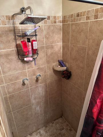 1311 Ave G, Hale Center, TX 79041