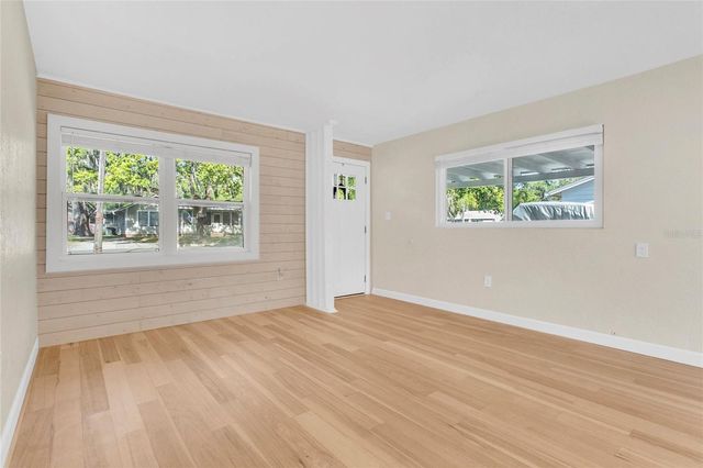 2105 S PALMETTO AVENUE, Sanford, FL 32771