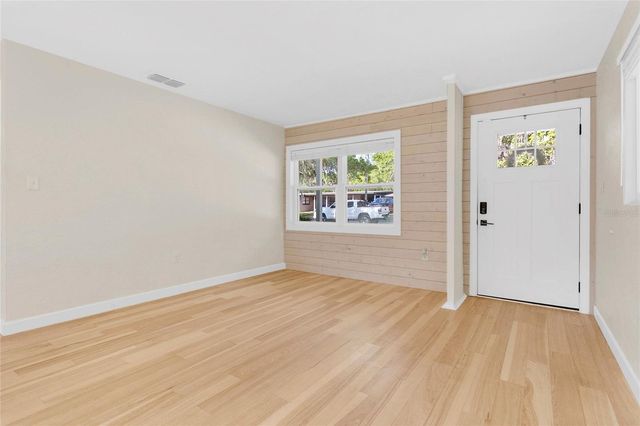 2105 S PALMETTO AVENUE, Sanford, FL 32771