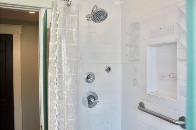 701 W SWANN AVENUE 1, Tampa, FL 33606