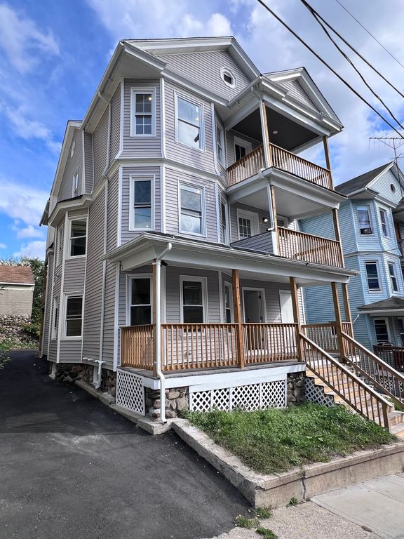 36 Vermont Street 2 Floor, Waterbury, CT 06704