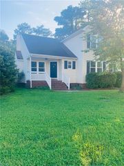 2801 Bar Harbor CT, Chesapeake, VA 23323