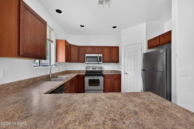 451 E Placita Costana, Sahuarita, AZ 85629