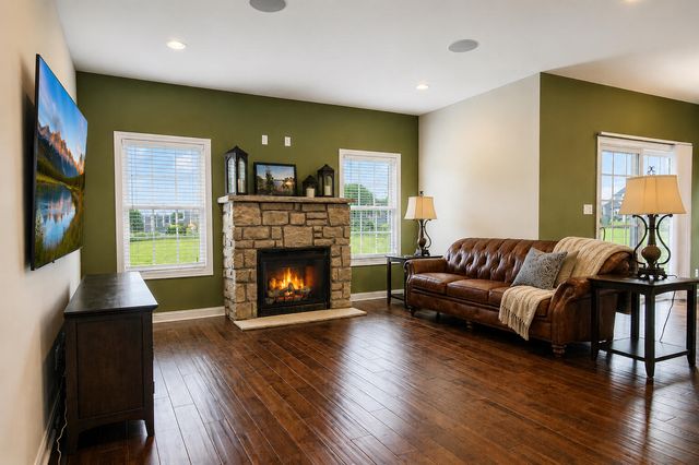 14231 Onyx Way, Dyer, IN 46311