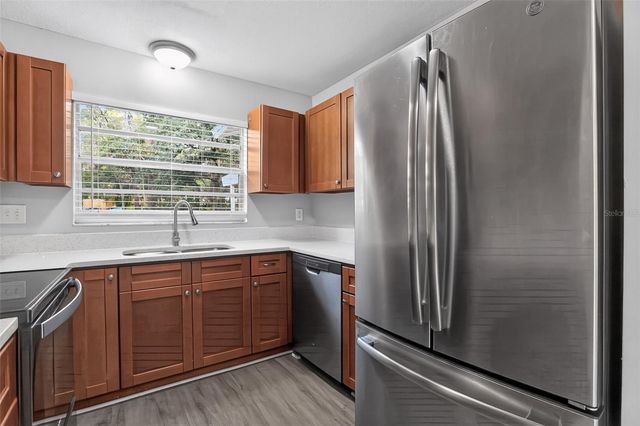 26430 SLEEPY HOLLOW STREET, Mount Plymouth, FL 32776