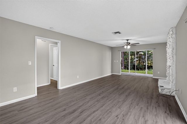 26430 SLEEPY HOLLOW STREET, Mount Plymouth, FL 32776