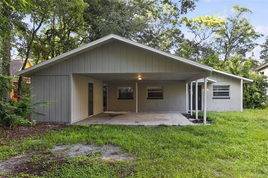 26430 SLEEPY HOLLOW STREET, Mount Plymouth, FL 32776