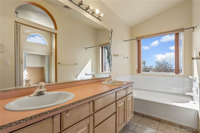 2336 Shadow Canyon Drive, Bullhead City, AZ 86442