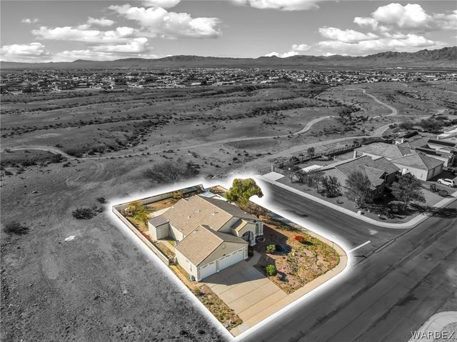 2336 Shadow Canyon Drive, Bullhead City, AZ 86442