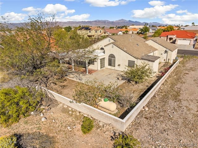 2336 Shadow Canyon Drive, Bullhead City, AZ 86442