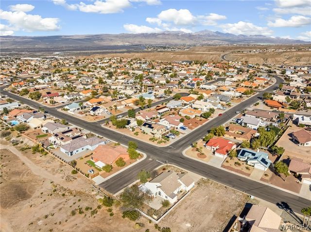 2336 Shadow Canyon Drive, Bullhead City, AZ 86442