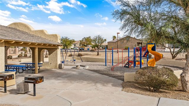 2336 Shadow Canyon Drive, Bullhead City, AZ 86442
