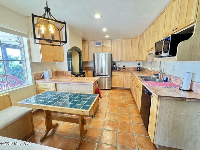 3317 N El Burrito Avenue, Tucson, AZ 85705