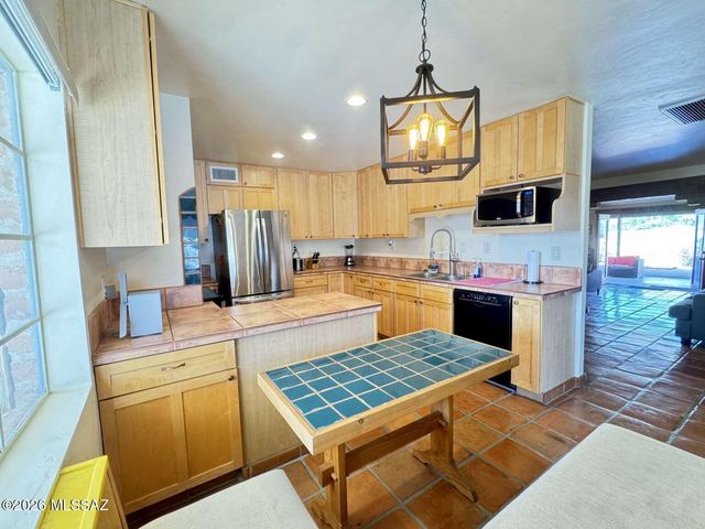 3317 N El Burrito Avenue, Tucson, AZ 85705