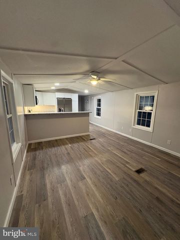 298 E CHERRY DR, Magnolia, DE 19962