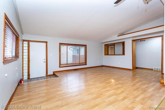 30604 Ann Arbor Trail, Westland, MI 48185