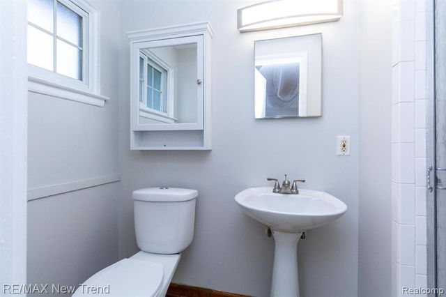 30604 Ann Arbor Trail, Westland, MI 48185