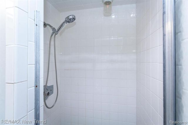 30604 Ann Arbor Trail, Westland, MI 48185