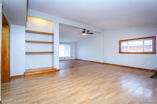 30604 Ann Arbor Trail, Westland, MI 48185