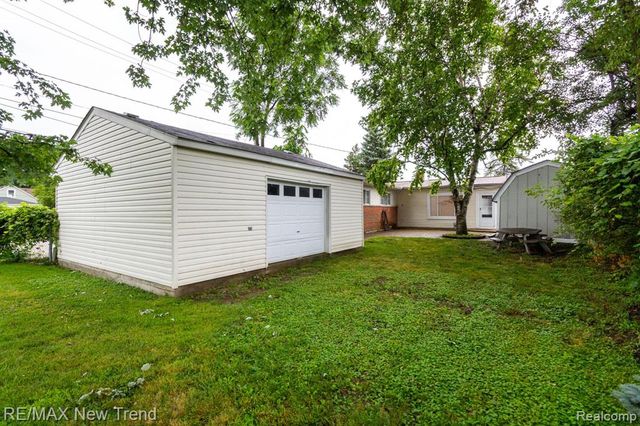 30604 Ann Arbor Trail, Westland, MI 48185