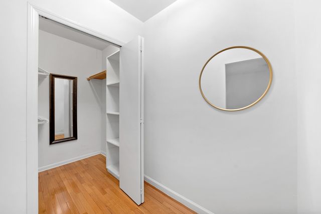 350 E 30th St Apt 3F, New York City, NY 10016