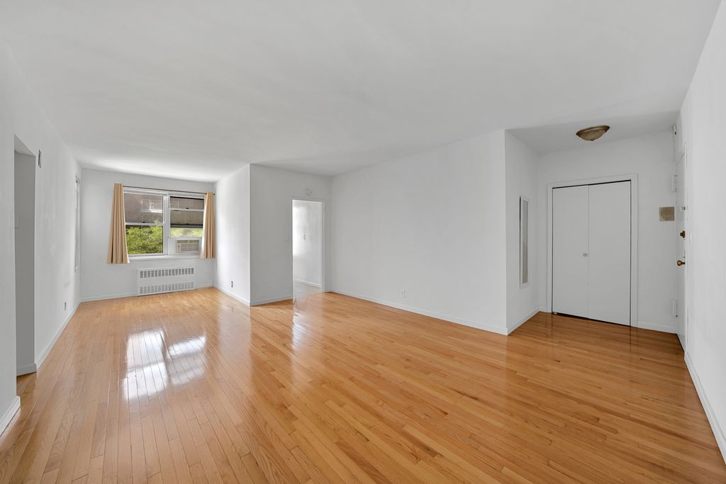 350 E 30th St Apt 3F, New York City, NY 10016