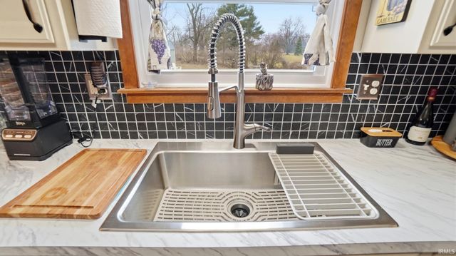 1614 Marietta Drive, Fort Wayne, IN 46804