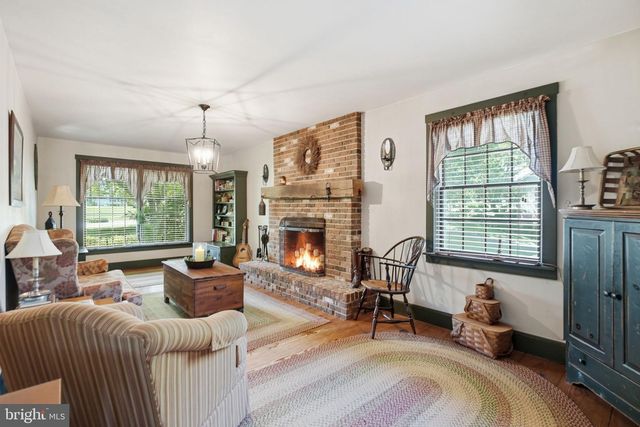 391 BUTTERNUT DR, Parkesburg, PA 19365