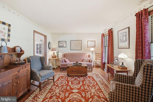 391 BUTTERNUT DR, Parkesburg, PA 19365