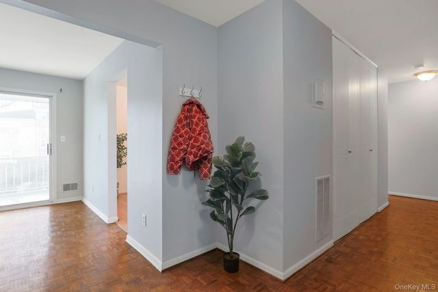 102 Yorkshire Drive Z12, Suffern, NY 10901