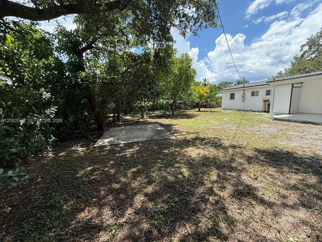 1251 NE 208th Ter, Miami, FL 33179